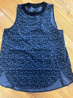 Athleta zephyr small tank leopard